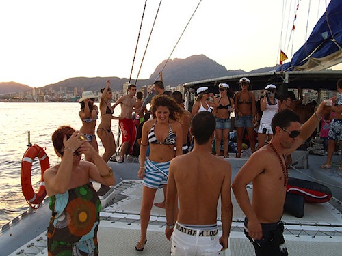 Fiesta en barco