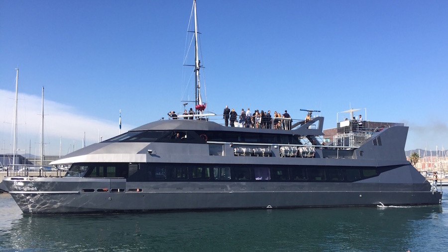 Eventos en barco en Barcelona para grupos 4