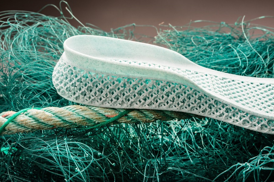 crea zapatillas con reciclado del océano