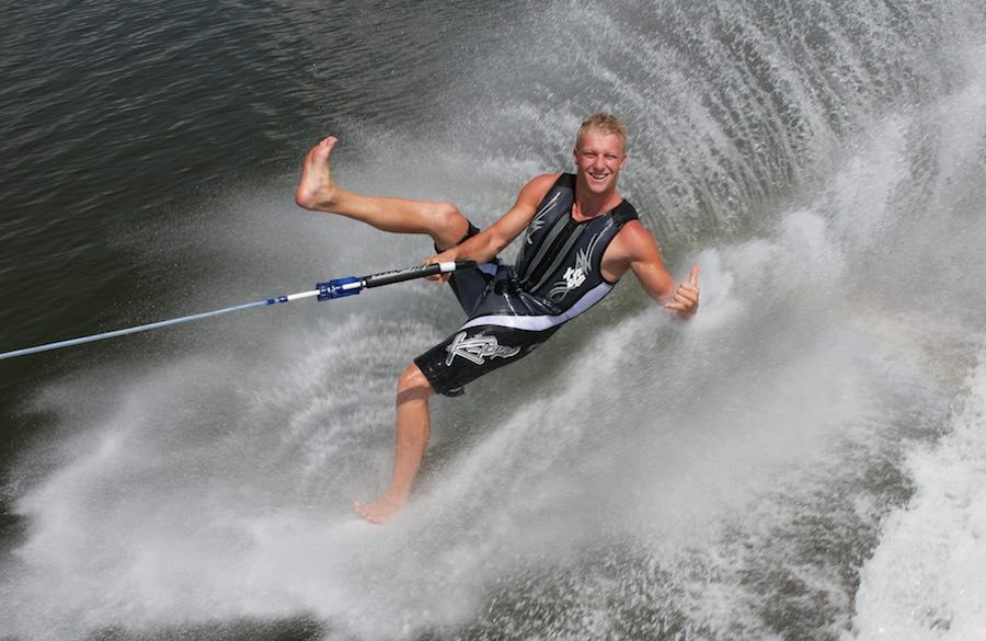 water ski barefoot 2
