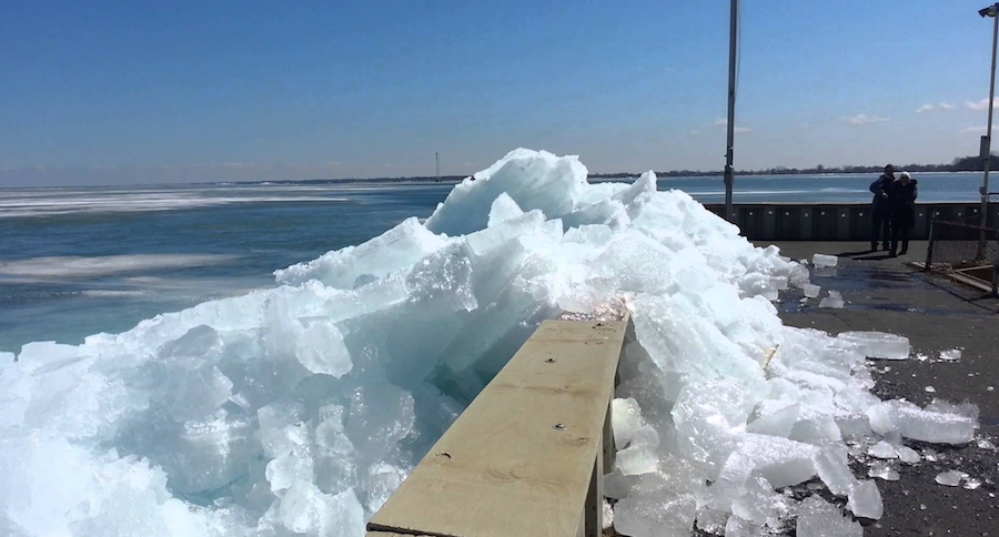 tsunami de hielo